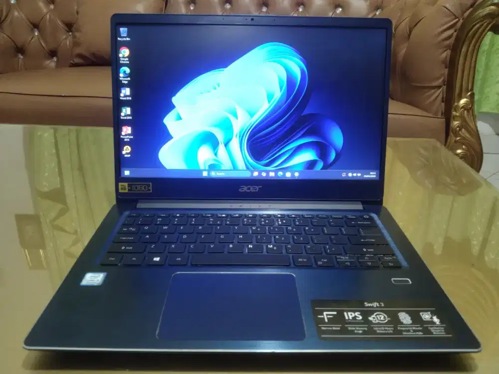 Seri Bisnis Acer Swift 3 Core i5 Ram 8Gb Ddr4 Ssd 256Gb Plus HDD 1Tb