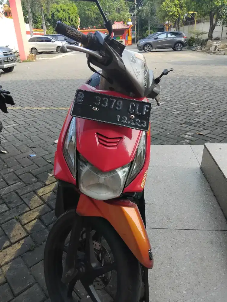 Jual motor honda beat karbu 2011