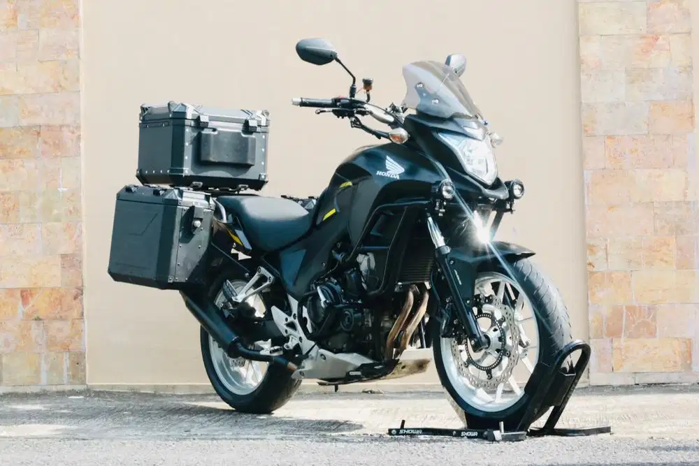 Honda CB500X ABS like new Versys 650 KTM 390adventure V-stroum