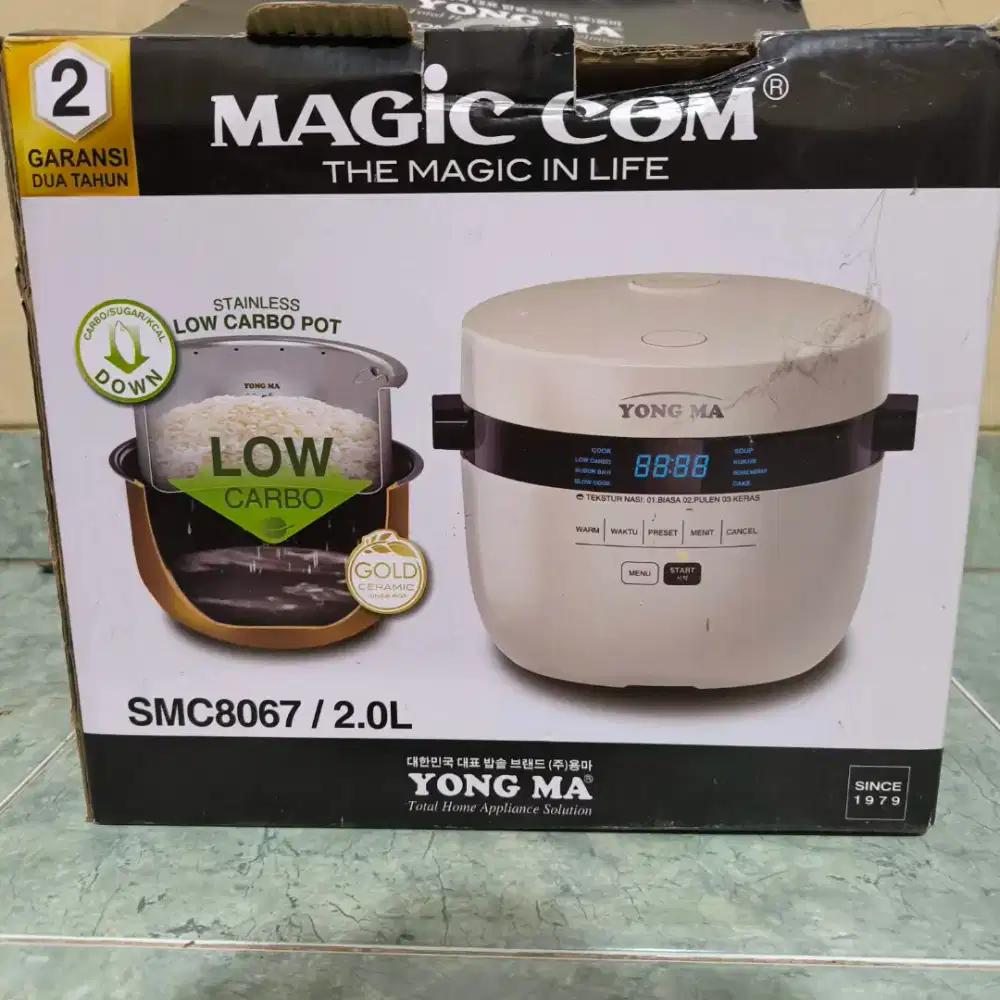 Magic com / Rice cooker Yong Ma SMC 8067 Low Carbo