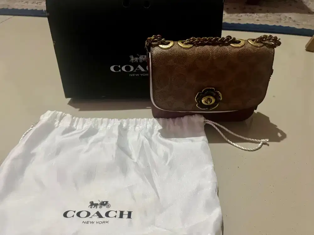 Jual Cepat Coach Madison Signature