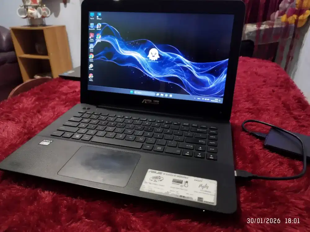 Asus X454Y AMD E-1 Apu with AMD Radeon R2 Graphics