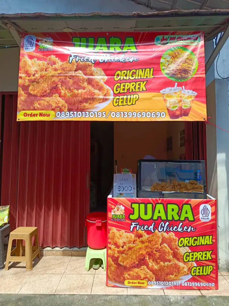 Penjaga Kios Juara Fried Chicken (Ayam Goreng)