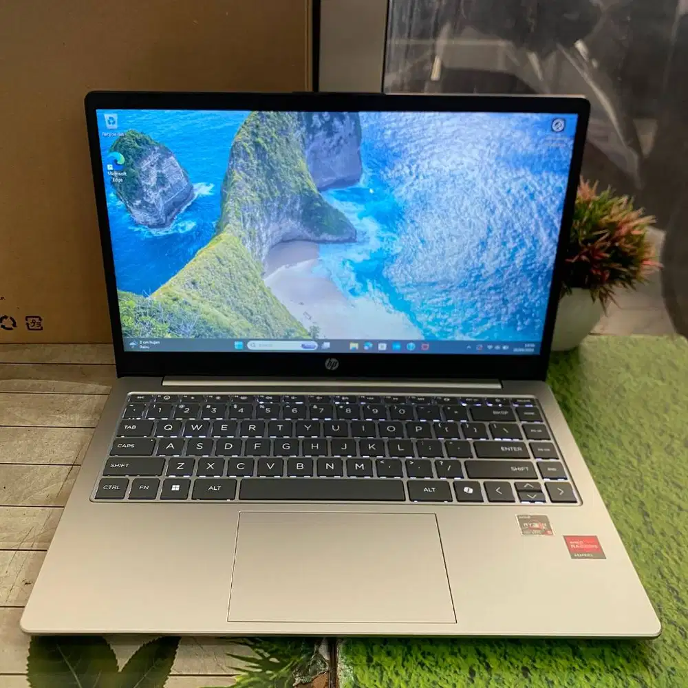 New HP 14-em0530AU Ryzen 5-7530U RAM 8GB SSD 512GB 14 FHD Windows 11