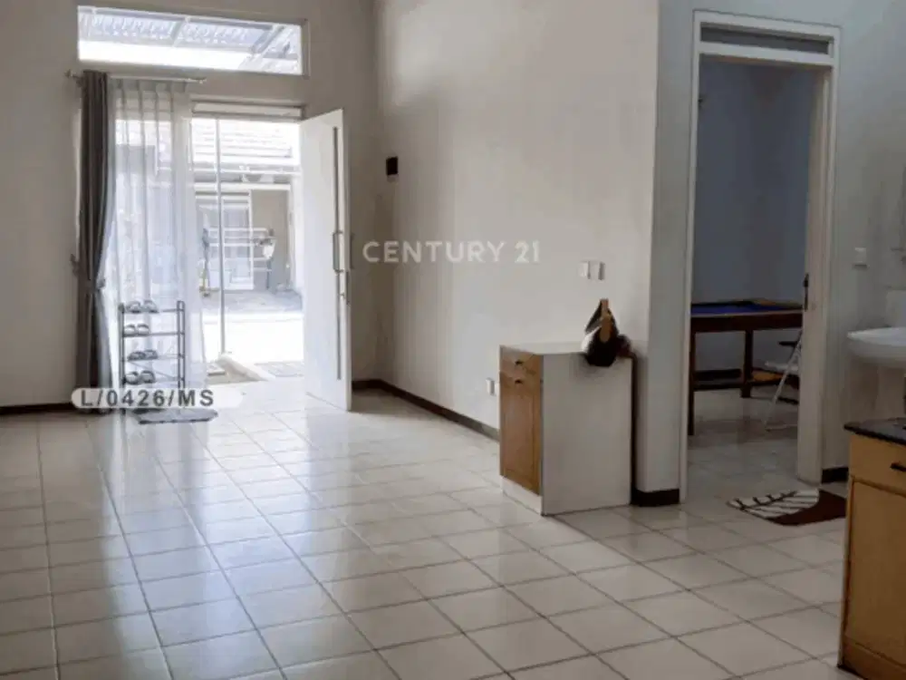 Rumah Nyaman Siap Huni Strategis Di Kota Baru Parahyangan Bandung