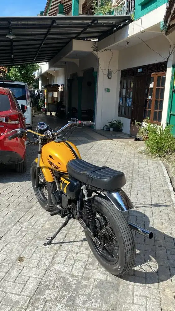 Kawasaki w175 tahun 2019