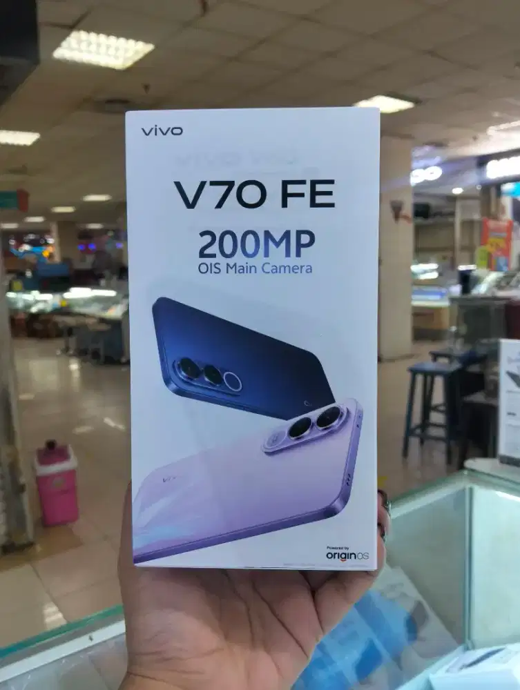VIVO V70 FE 200 MP RAM 8/256