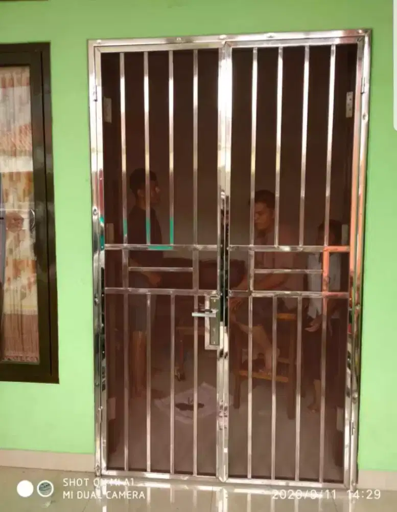 Pintu kasa nyamuk stainlis