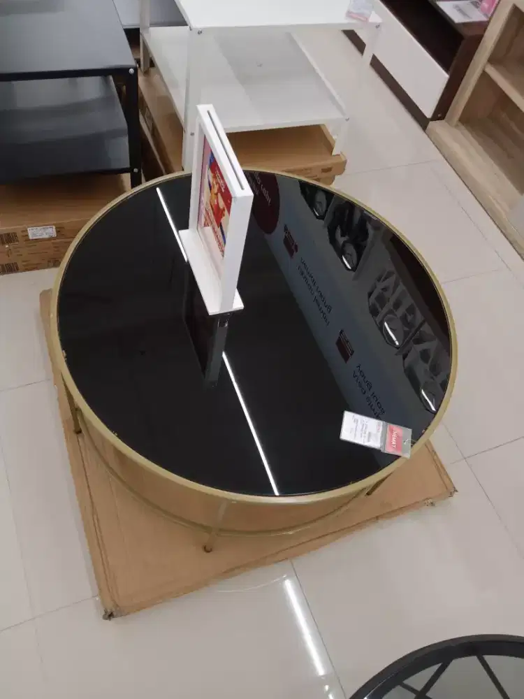 Meja Tamu kaca Bulat Megan Coffee Table Black