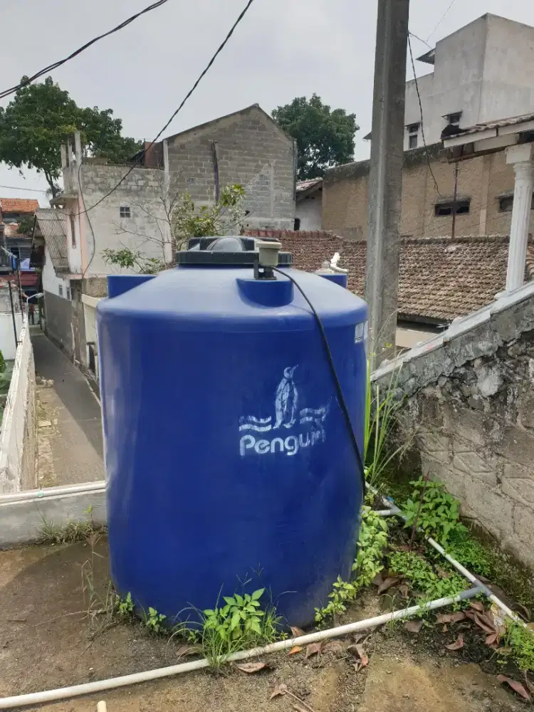 Toren air PINGUIN 1050 liter