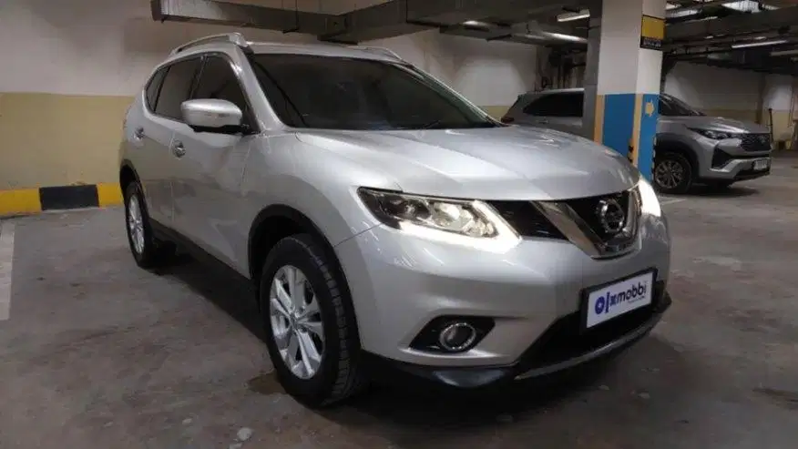 DP MURAH Nissan X-Trail 2.0 Bensin-AT 2016  CUIGB