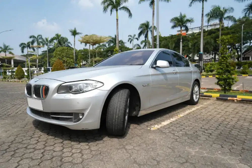 BMW 523i 2011, Pribadi, sangat terawat No Malfunction, siap pakai