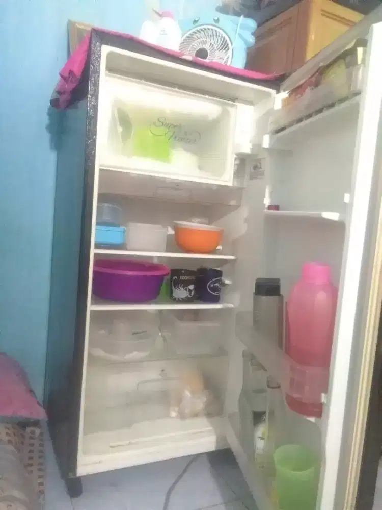 Jual kulkas merk sanken