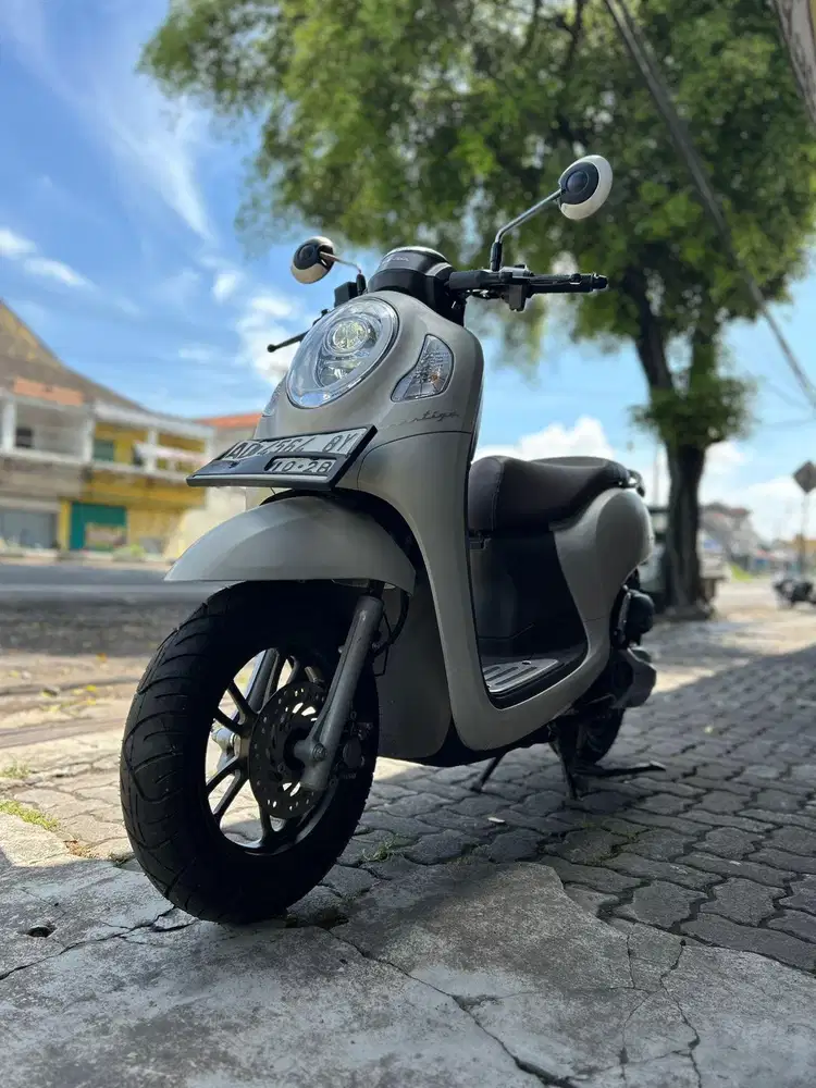 Scoopy Prestige 2023