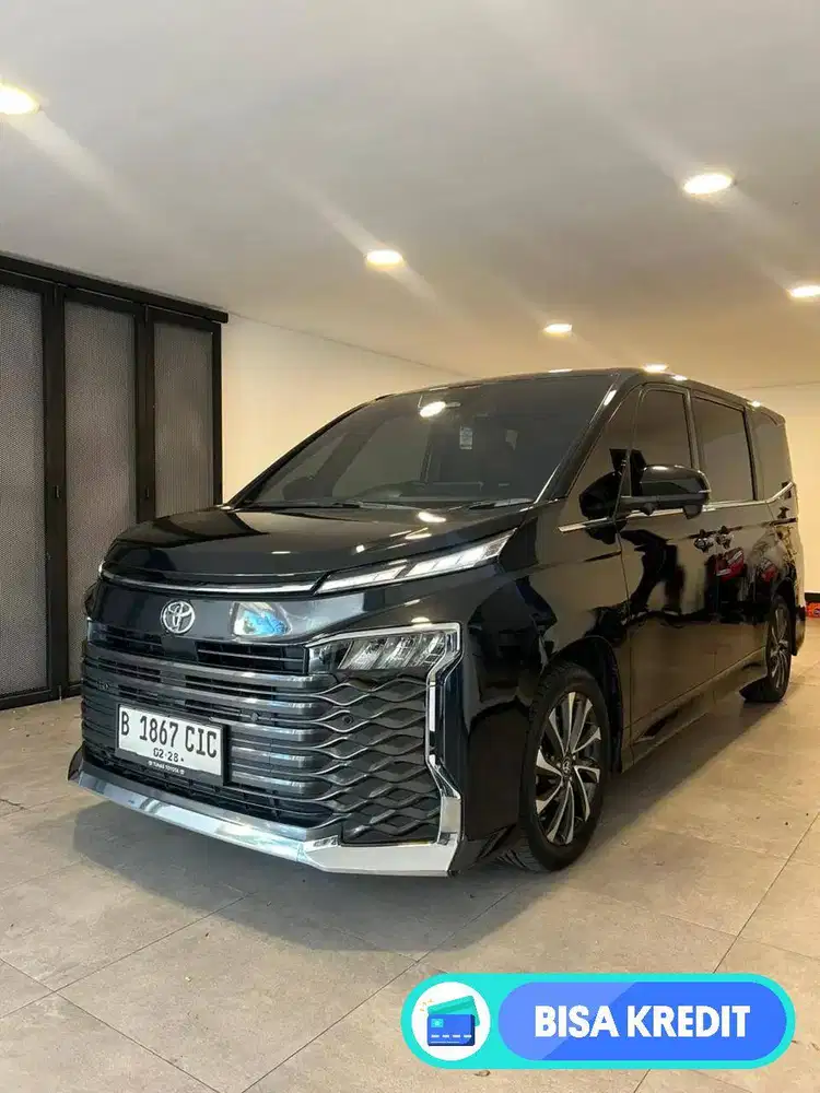 Toyota Voxy 2022 Bensin