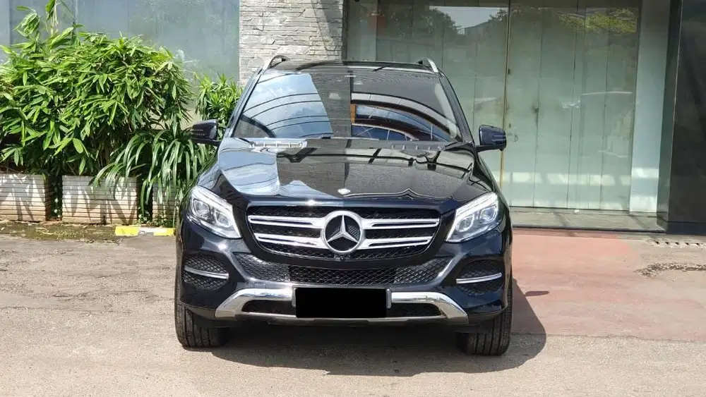 Low Km.38rb Mercedes Benz GLE400 4Matic Hitam 2017 Good Condition