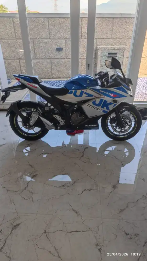 Suzuki gixxer 250cc