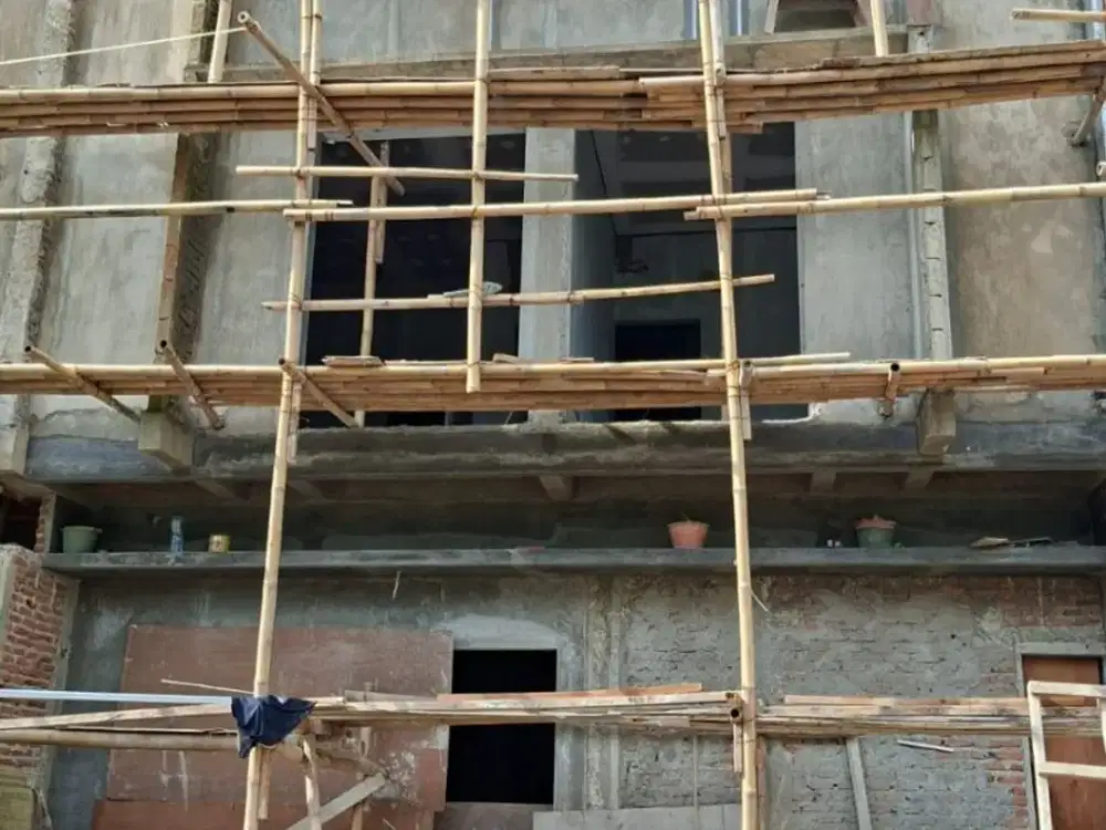 Rumah Brand New Posisi Hook Lokasi Metland Puri Dekat Green Lake