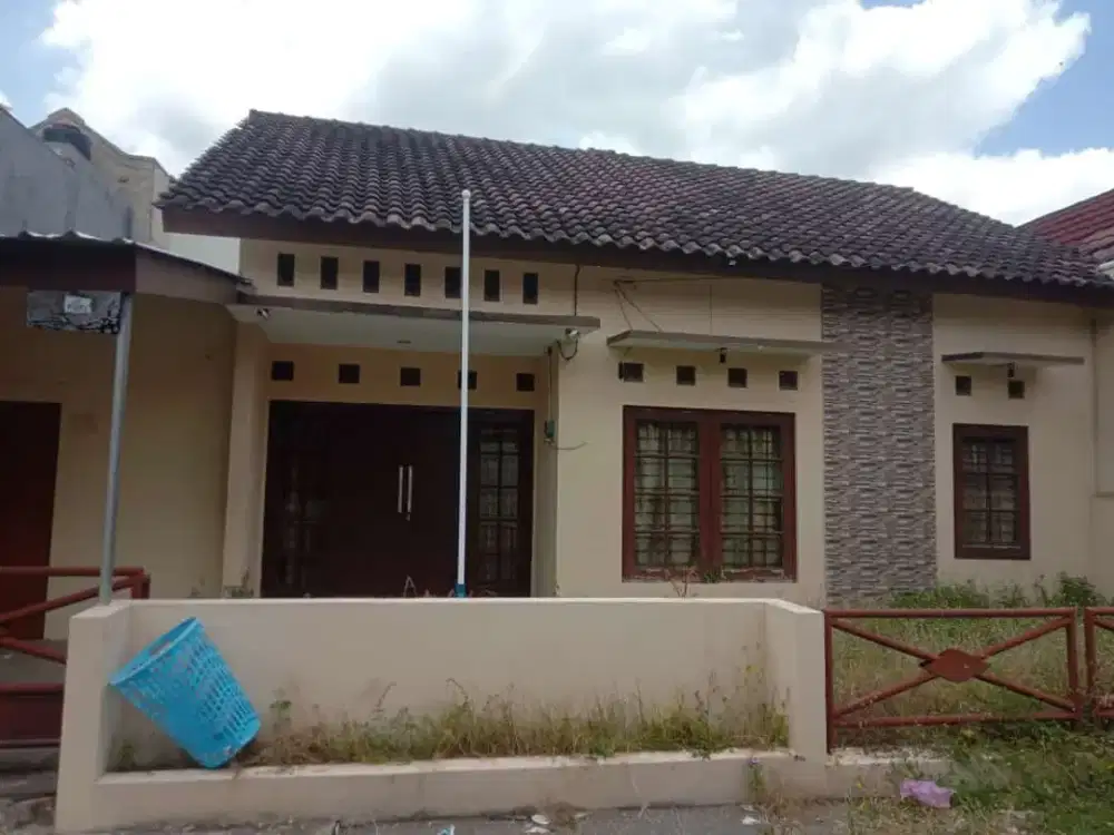 Disewa Rumah Lokasi di Barbarsari Cocok untuk Kantor Dekat Atmajaya