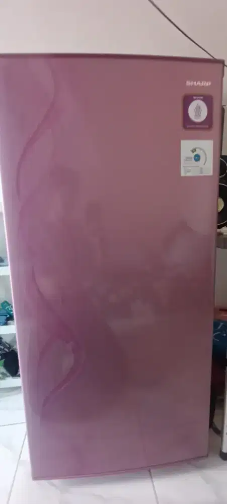 Kulkas sharp 1 pintu warna pink