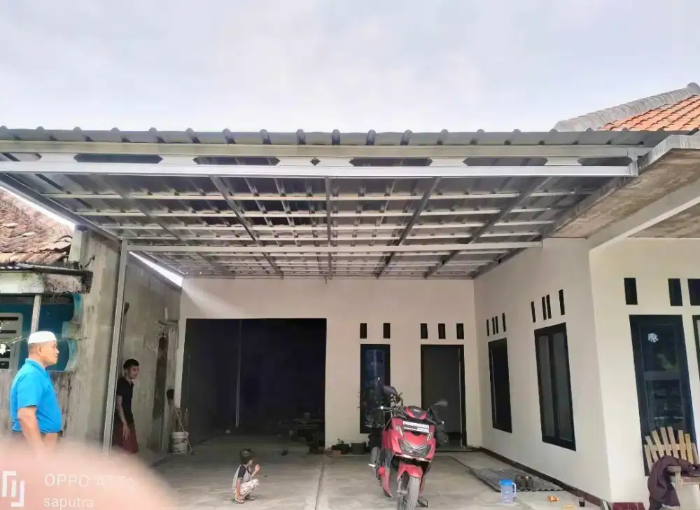 Pasang kanopi baja ringan