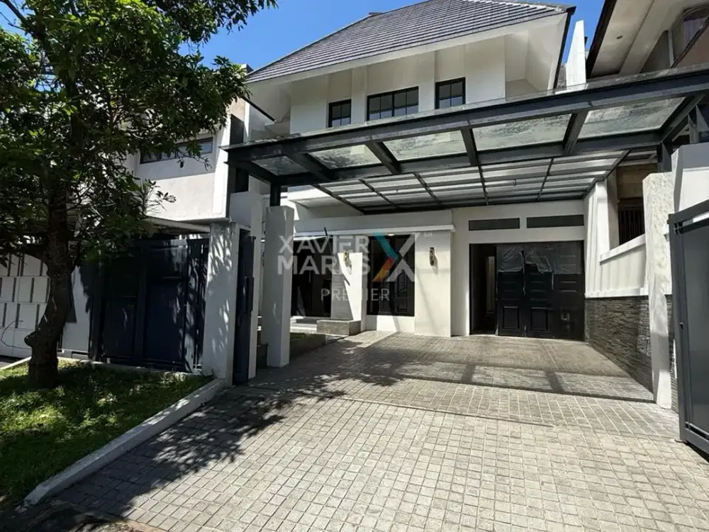 Dijual Rumah Mewah Dg Desain American Classic 2Lt Kondisi Baru Siap Huni Keamanan 24 Jam Dekat Bandara dan Pusat Pendidikan di Perum Araya Golf