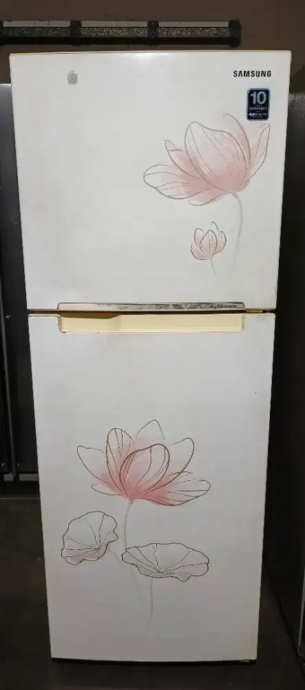 Kulkas Samsung Inverter 300L