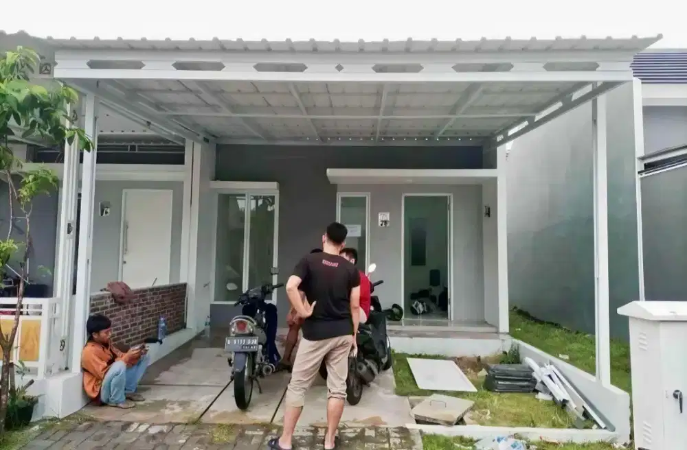 Kanopi baja ringan dan garasi