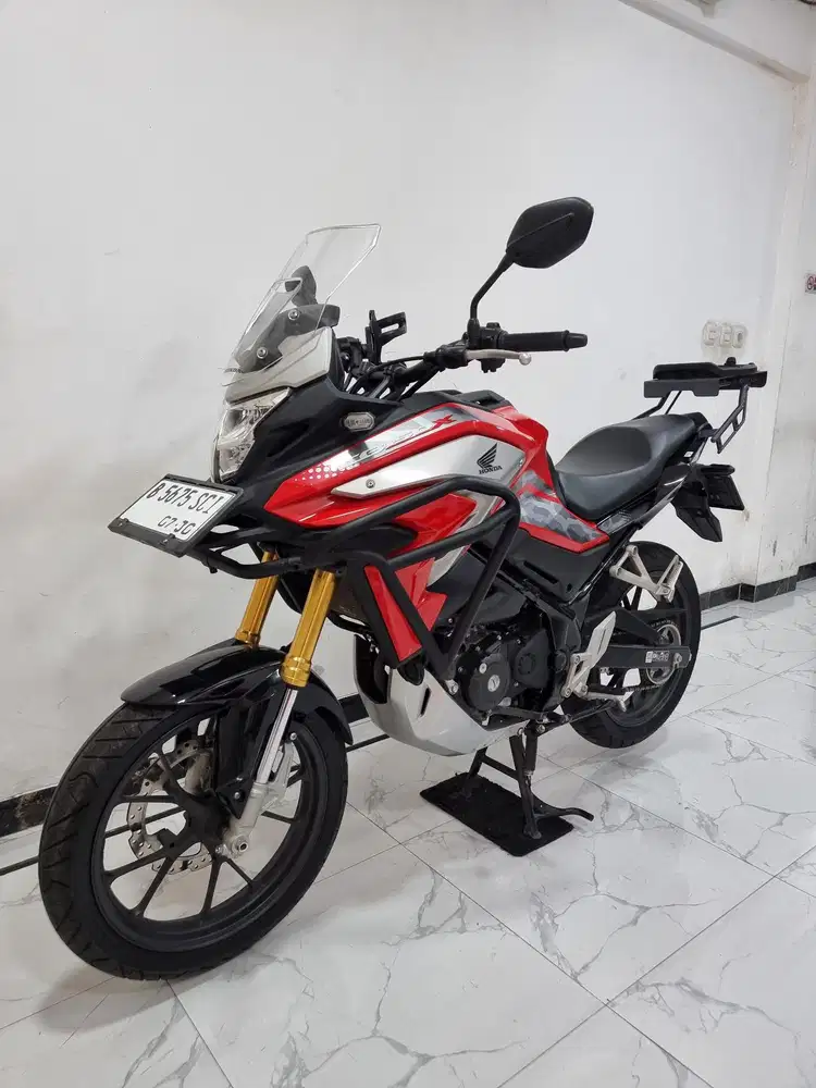 Honda CB 150 X USD LED Fi 2025 bln 7 B DKI Km 3 ribu DP 5 jtan CB150X