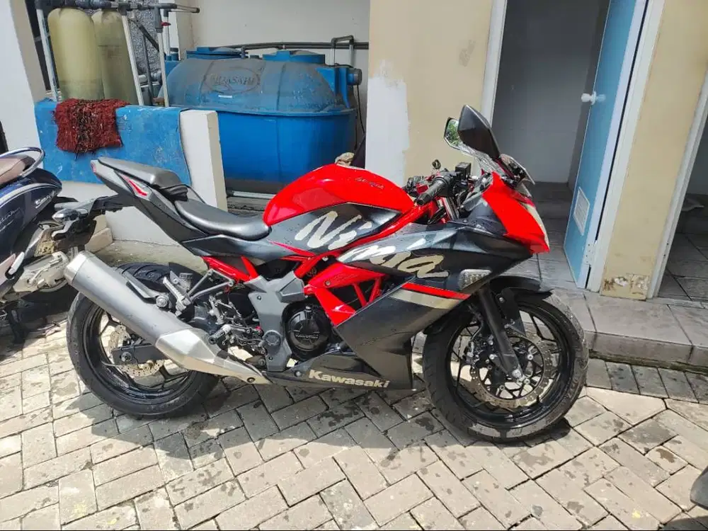 KAWASAKI NINJA 250 SL RR MONO 2019 ODO 24RB