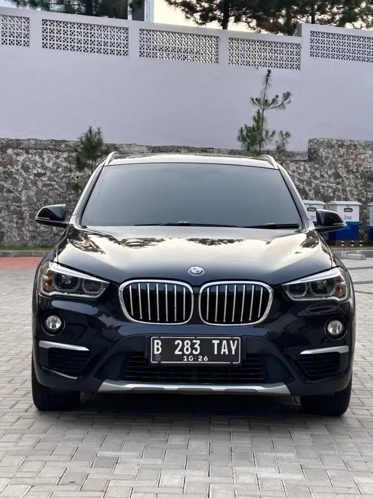 BMW X1 1.8 sDrive Xline F48 2016 Hitam