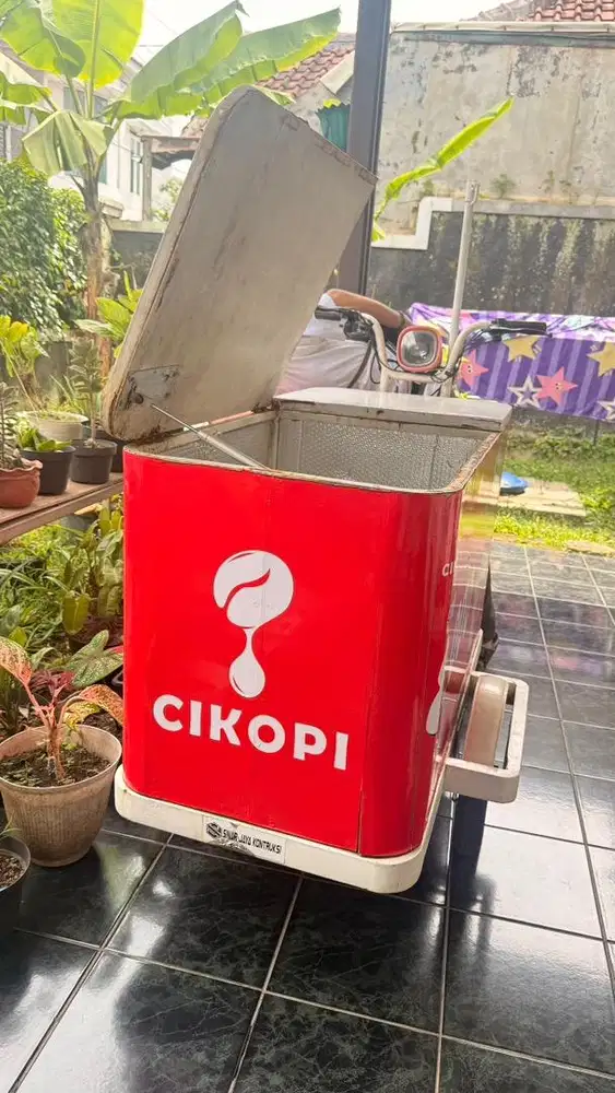 Sepeda listrik gerobak kopi