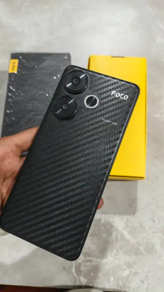 Poco F6 8+4 / 256gb