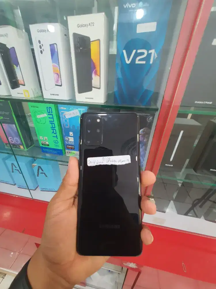 Samsung s20plus 8/128