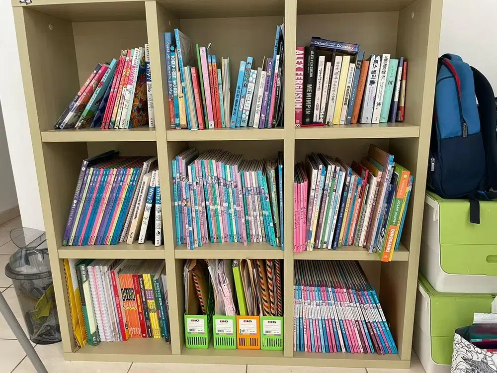 Rak buku 3x3 lemari buku