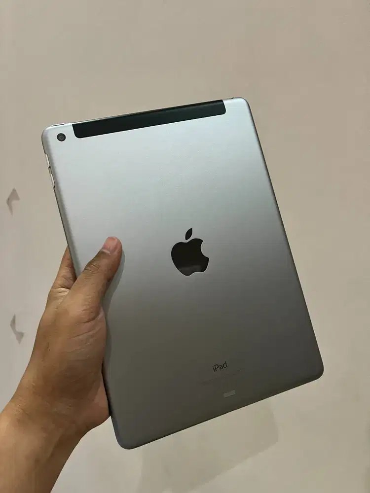 iPad Gen 6, Cell+Wifi, 128GB, ex-iBox, Grade A.