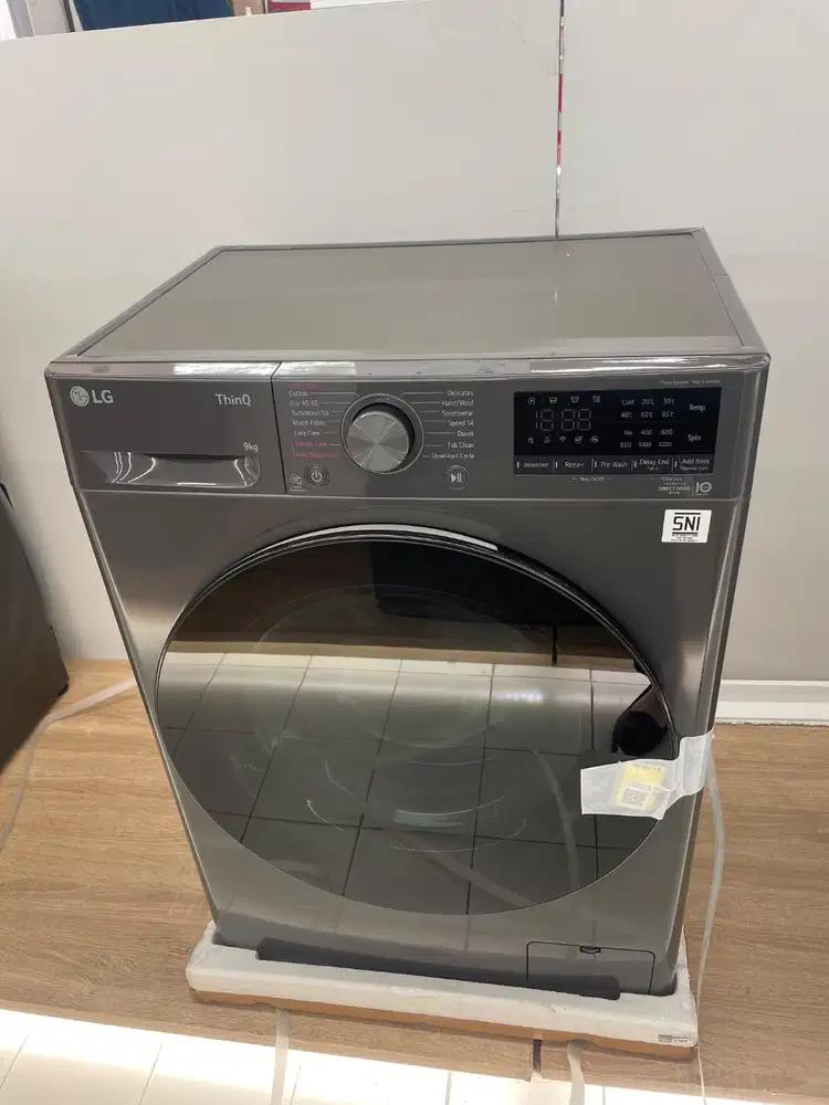 LG Wash Front Loading FV1208S4M