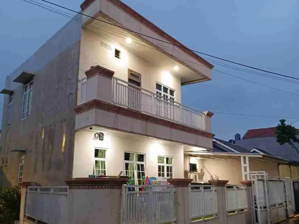 Jual rumah bagus.di hook.strategis di Depok.