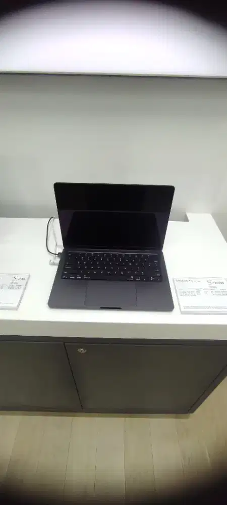 cicilan iPhone 17 pro silver kosong