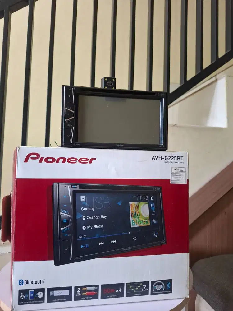 Headunit pioneer dan subwofer kenwood