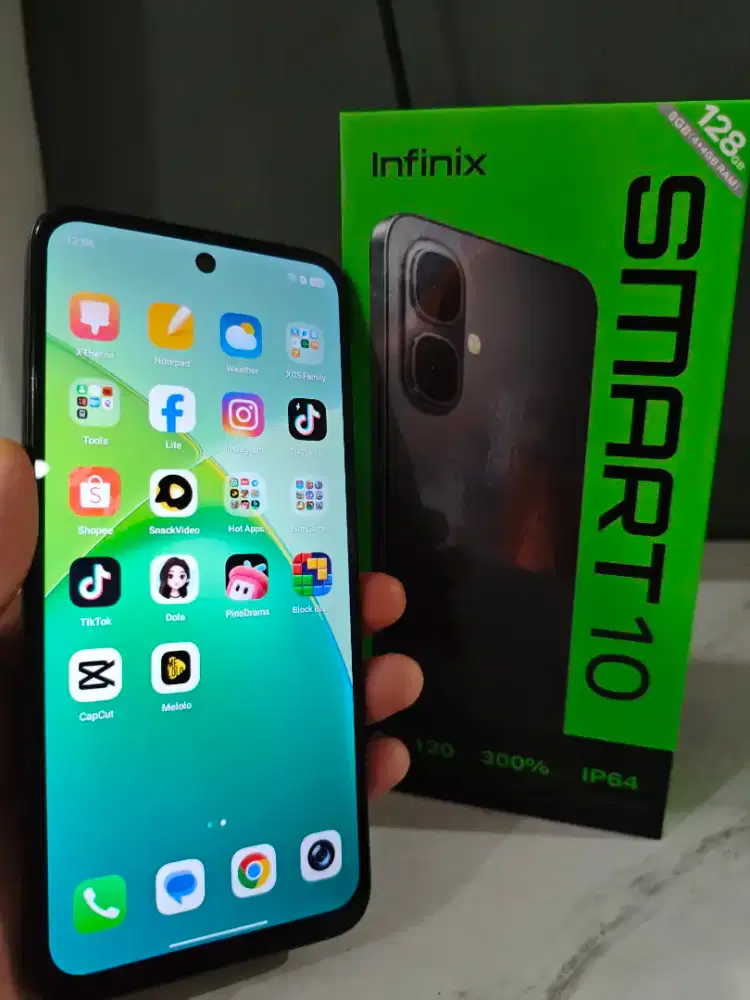 Infinix smart 10 4/128 black