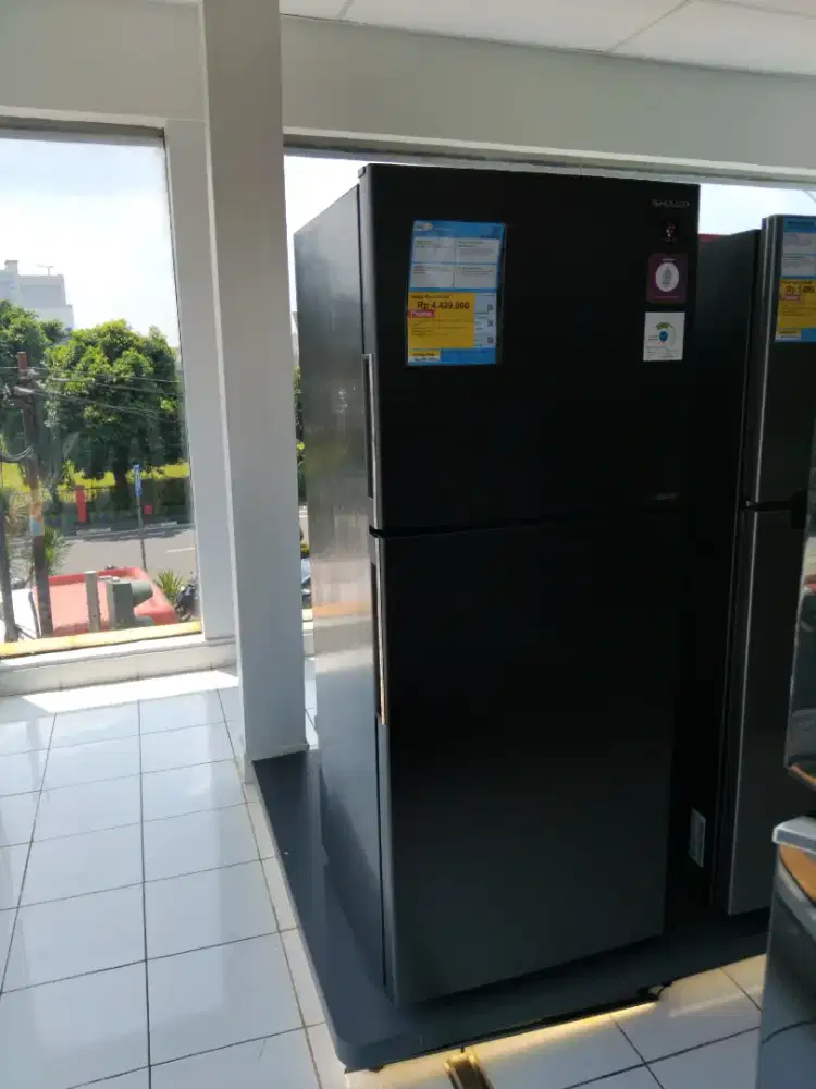 Kulkas Sharp 255L Inverter