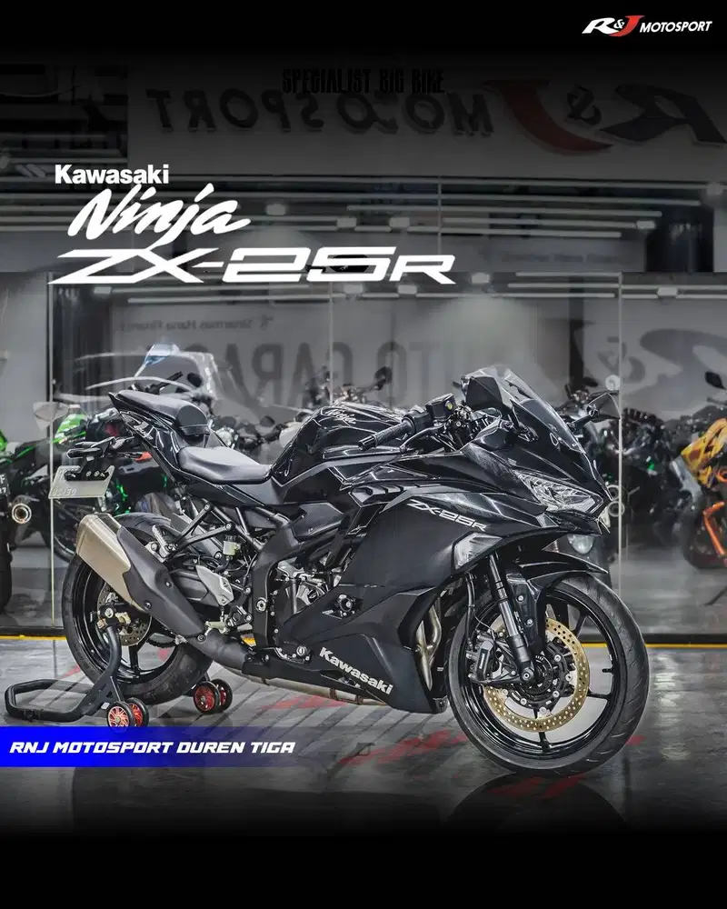 Kawasaki ZX25 ZX 25 ZX25R Hitam 2023 Low Km 667