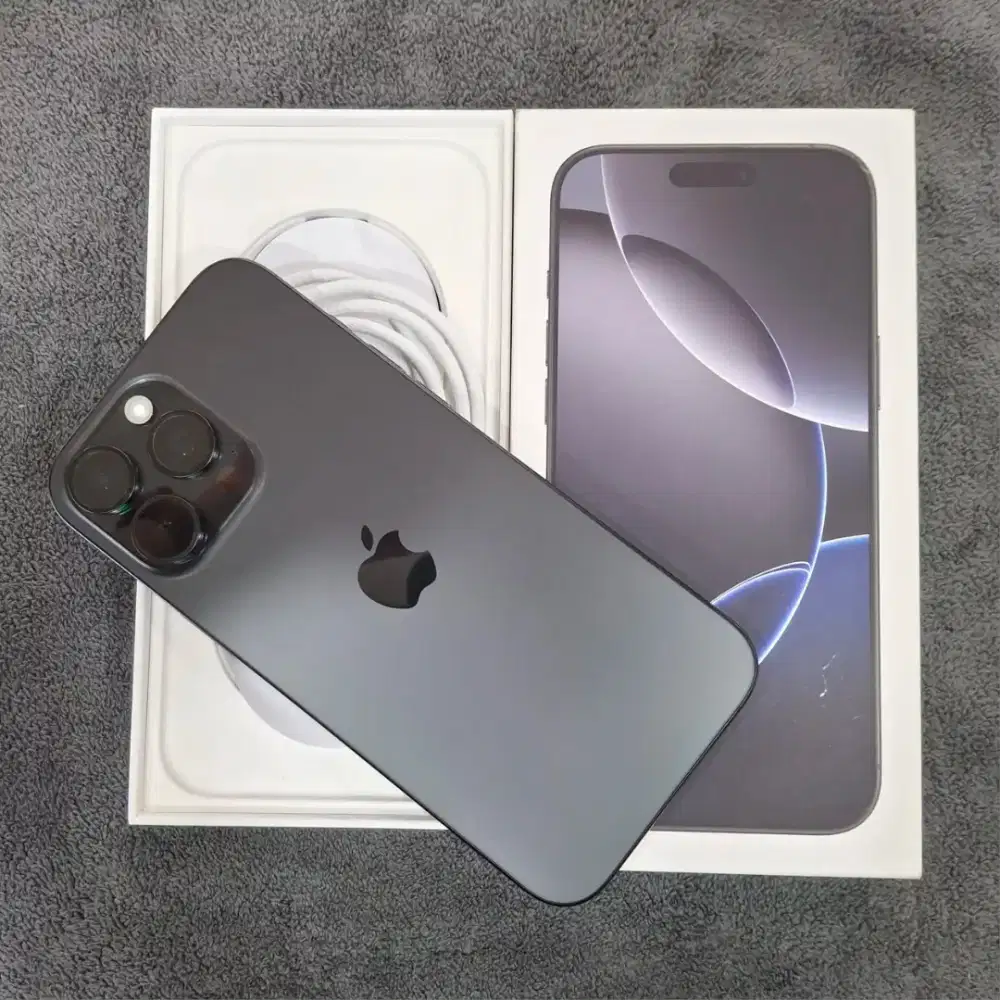 16 Pro Max 256gb, dgimap garansi mei 2026, like new Free Adapter