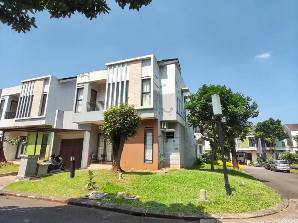 (WR) Di Jual Rumah Hoek, Gading Serpong