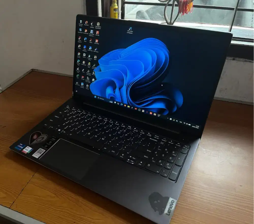 JUAL LAPTOP IDEAPAD SLIM5