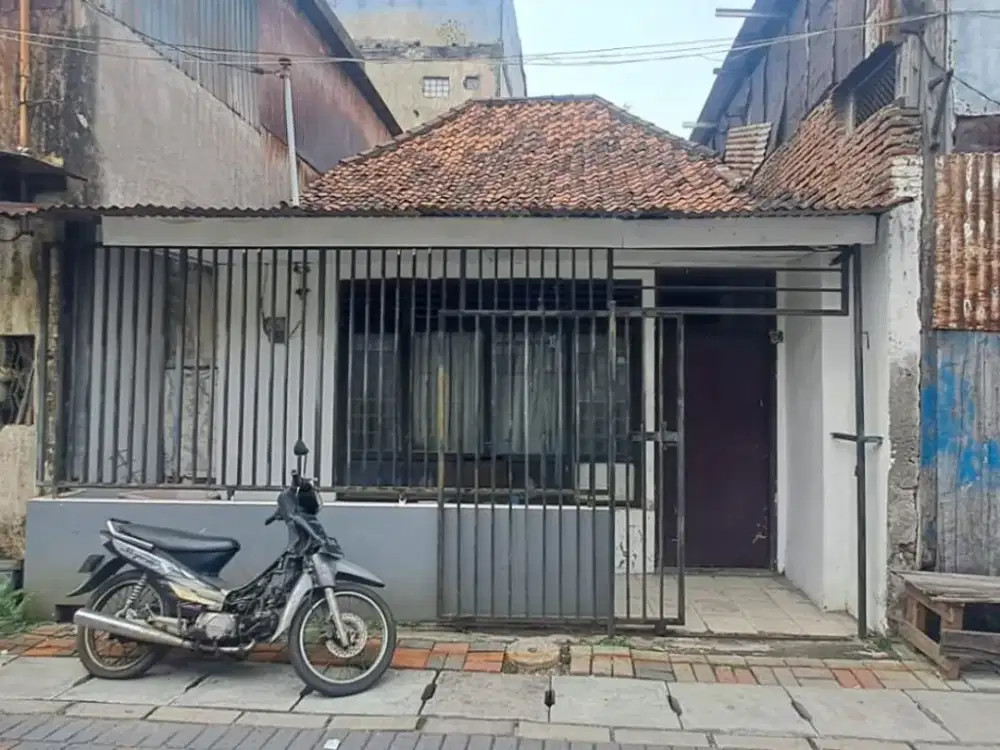 JUAL RUMAH DAERAH BUBUTAN SURABAYA