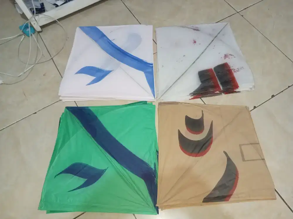 Layangan Murah 1 Pak isi 10 Pcs