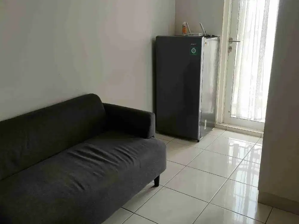 Disewakan Murah Apartement Springlake Tower B view kolam di Summarecon Bekasi