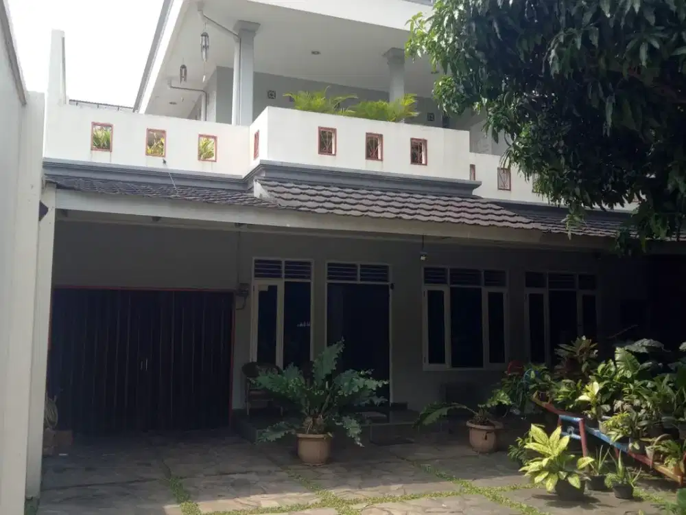 Dijual Rumah 2 Lantai SHM Pura Melati Indah 2 Pondok Gede Bekasi